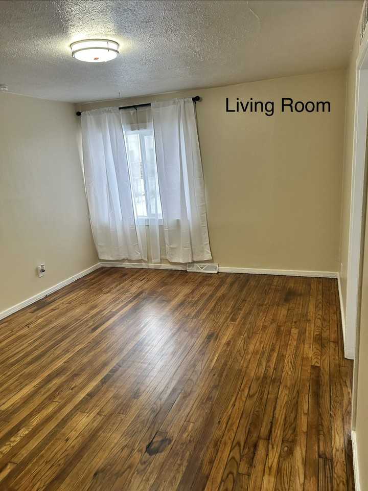 31607 Antrim Ct #31607 - Photo 7 of 21