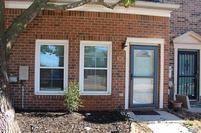 101 Crescent Circle - Photo 5 of 20