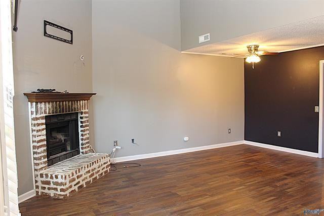 101 Crescent Circle - Photo 7 of 20