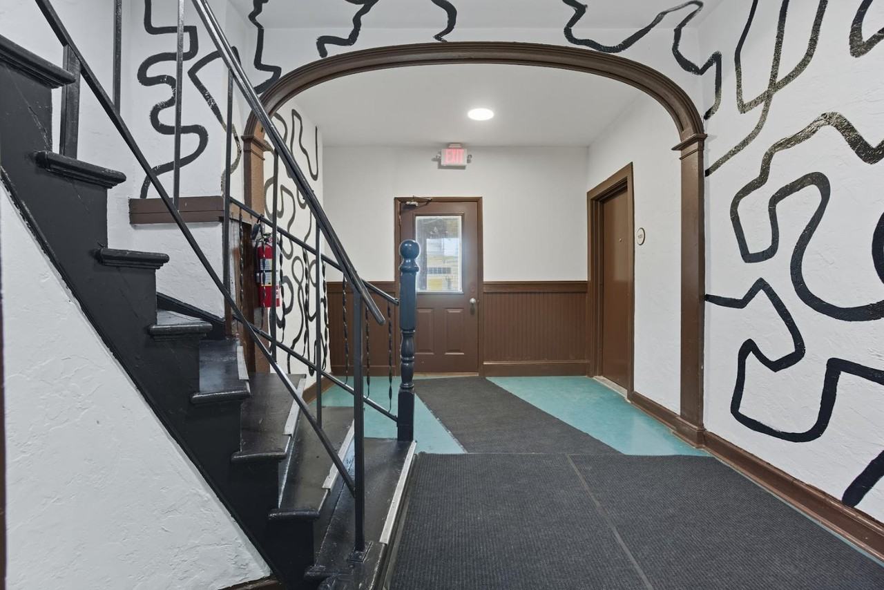 159 W Washington St - Photo 7 of 8