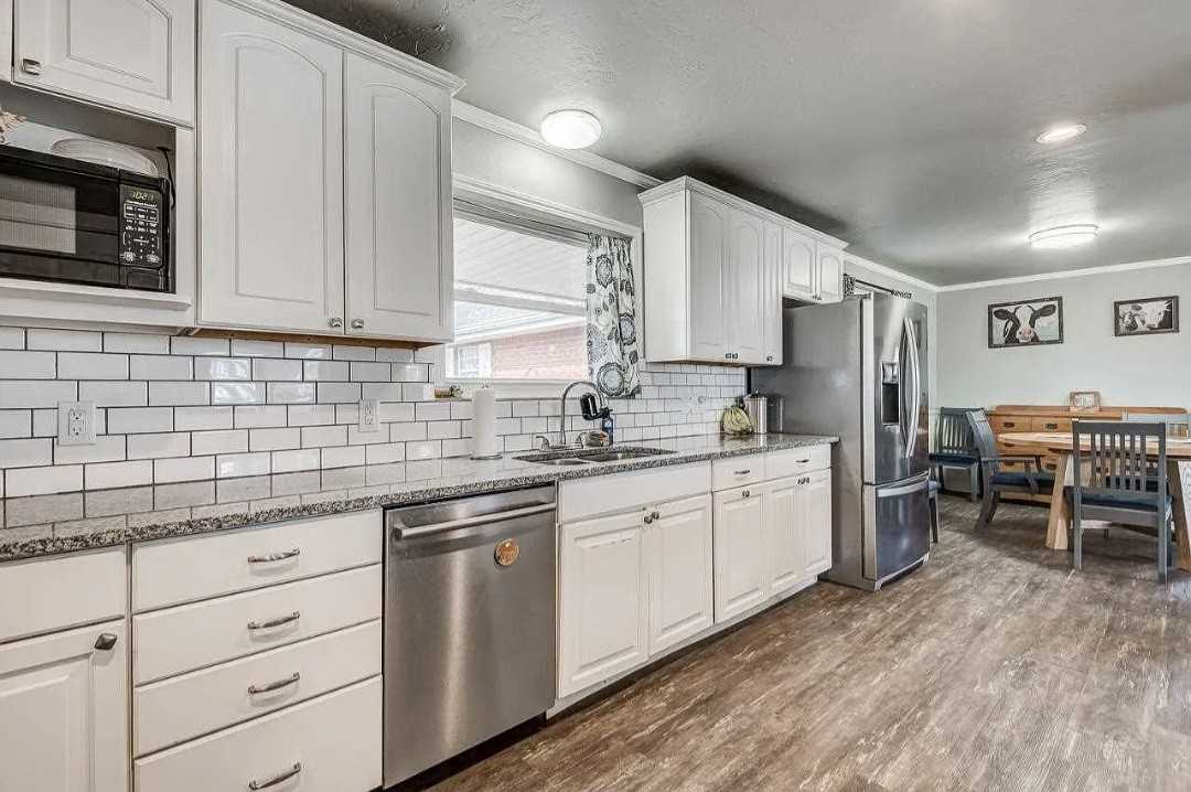 1001 N Skyline St #1 - Photo 7 of 22