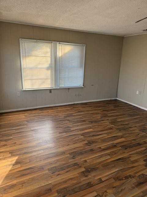 1453 Mineral Wells Hwy - Photo 4 of 20