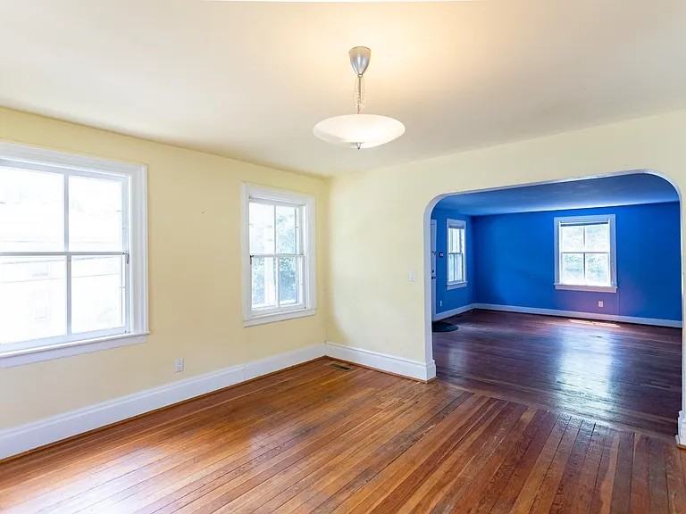 115 Chapin St #1 - Photo 5 of 17