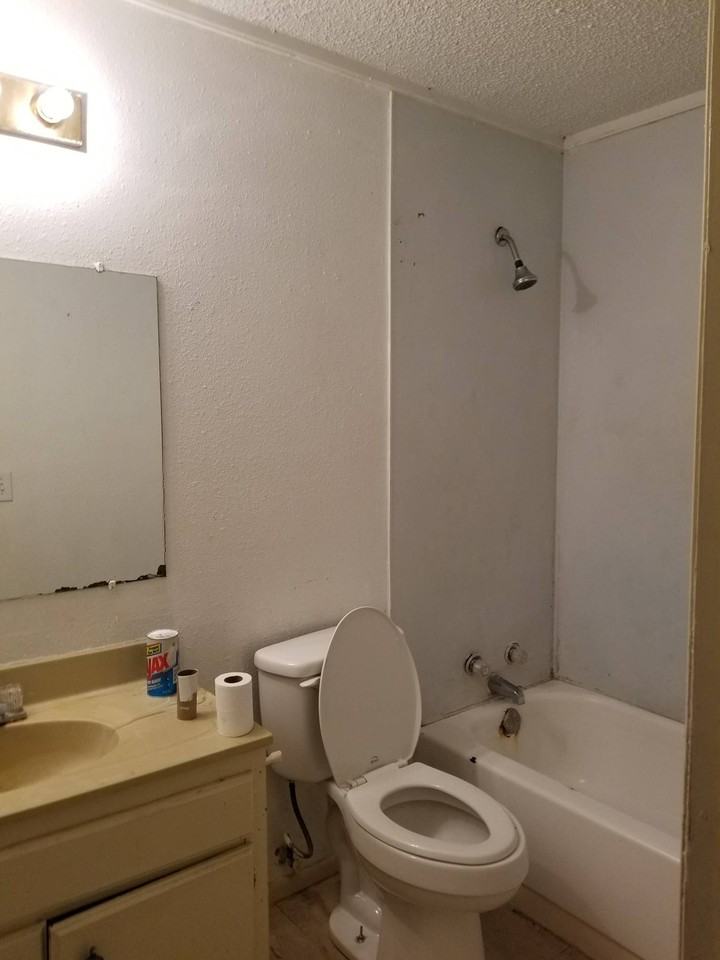 211 S Carolina St #C - Photo 6 of 12