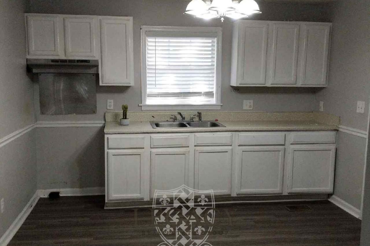 330 Vivelle Ave #1 - Photo 3 of 5