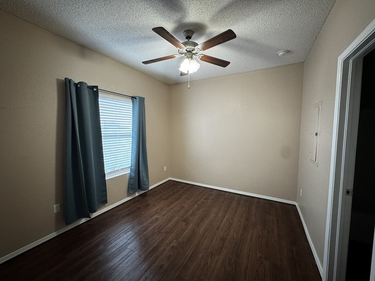 2521 Robert Wynn St #3 - Photo 5 of 8