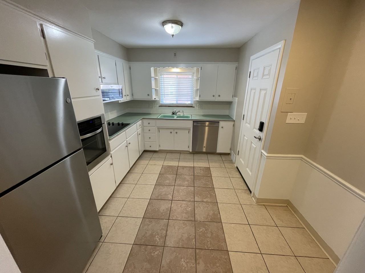 2844 Chamberlain Rd #A - Photo 3 of 16