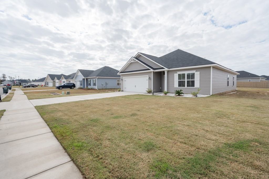 380 Mcclelland Loop Ne #1 - Photo 2 of 36