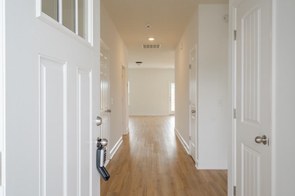 380 Mcclelland Loop Ne #1 - Photo 4 of 36