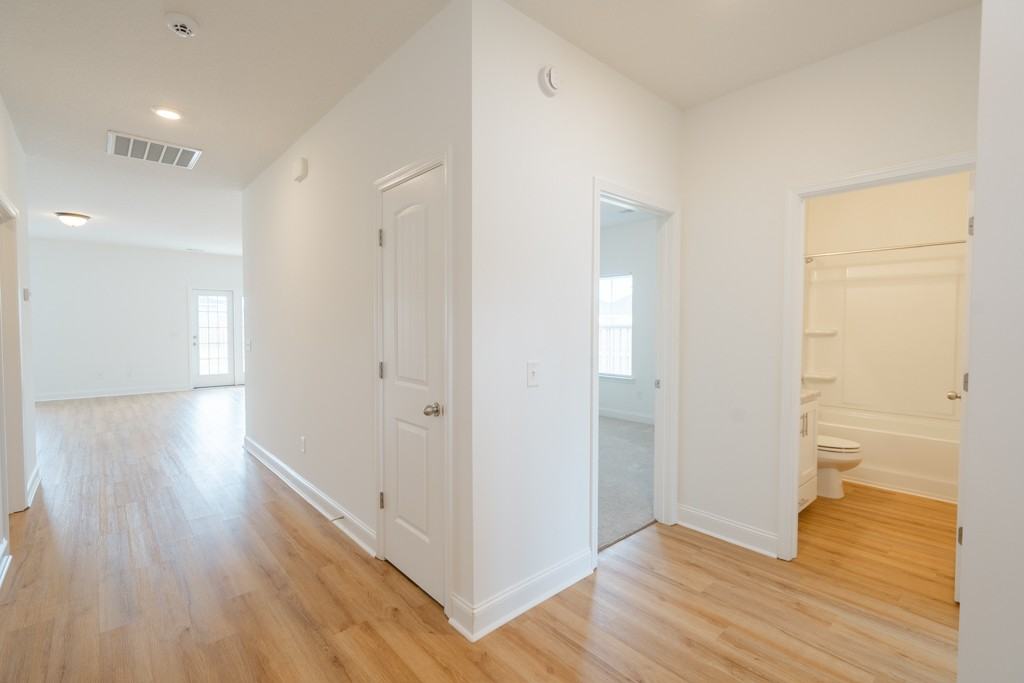 380 Mcclelland Loop Ne #1 - Photo 5 of 36