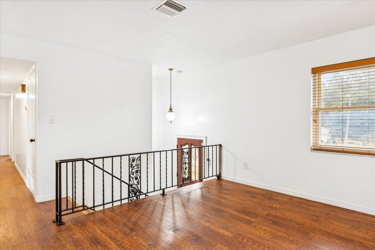 521 Brookside Cir #1 - Photo 4 of 22