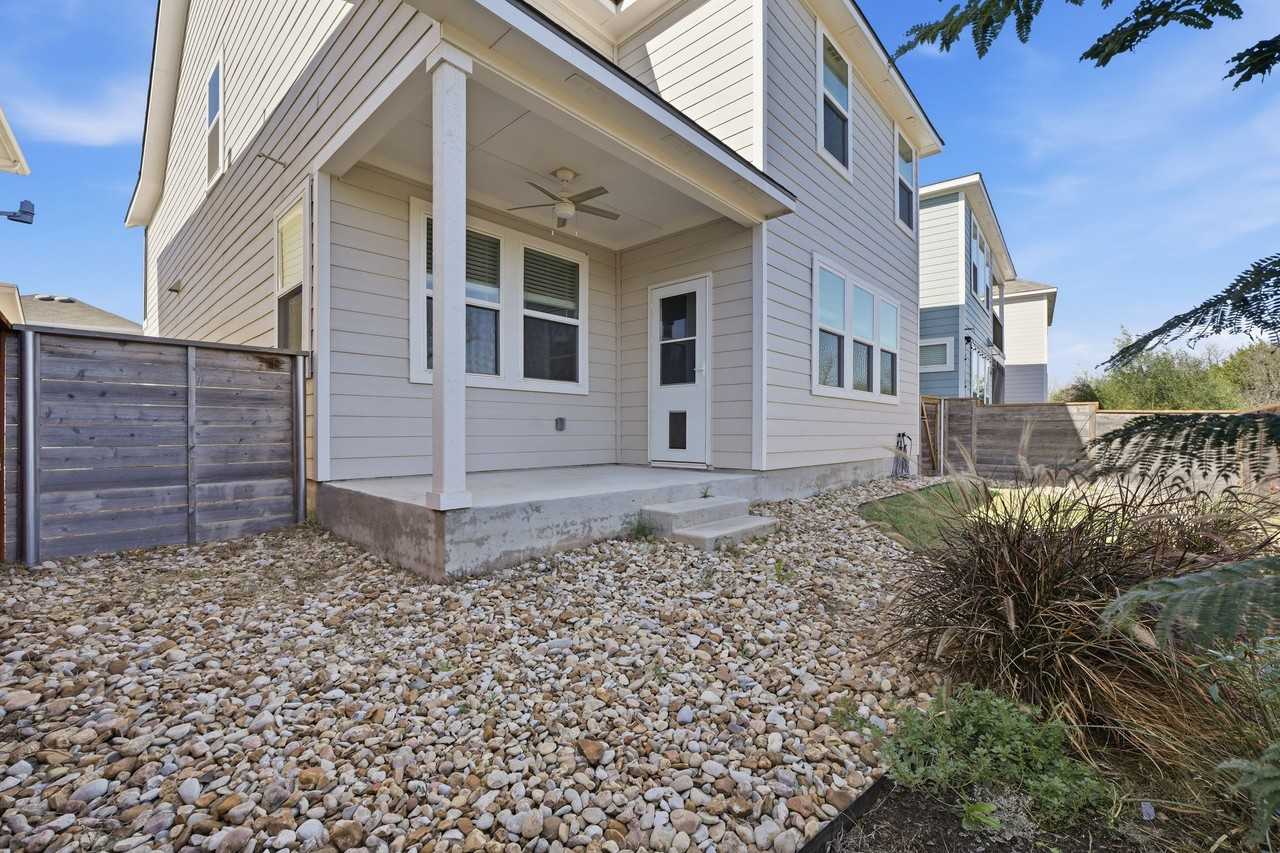 4806 Plum Peach Bnd #1 - Photo 2 of 32