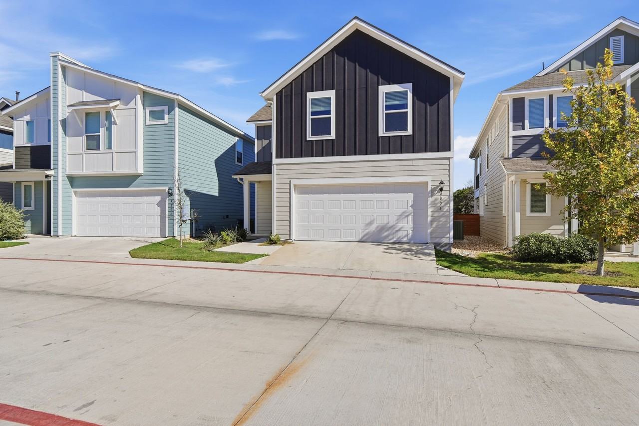 4806 Plum Peach Bnd #1 - Photo 3 of 32