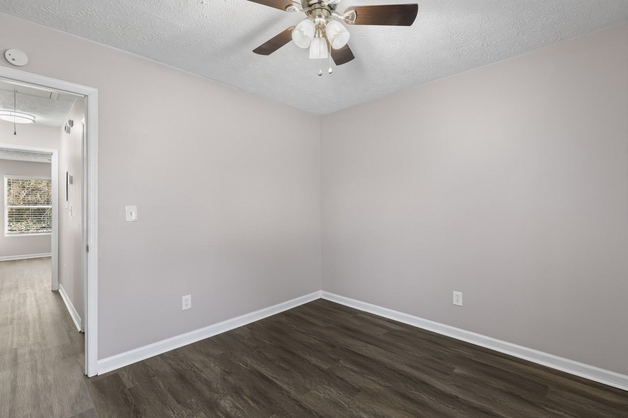 5547 Summer Ln #5547 - Photo 3 of 18