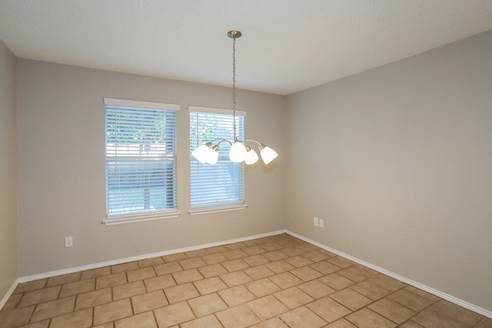 3405 Star Ranch Ct - Photo 6 of 17