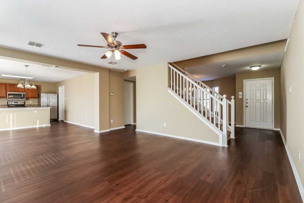 5216 Dillon Cir - Photo 2 of 14