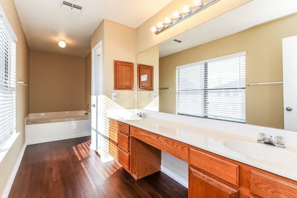 5216 Dillon Cir - Photo 7 of 14