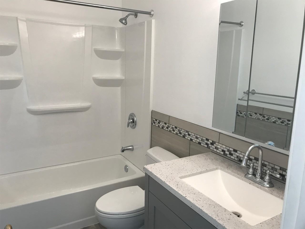 6833 S Pine St #1 - Photo 5 of 9