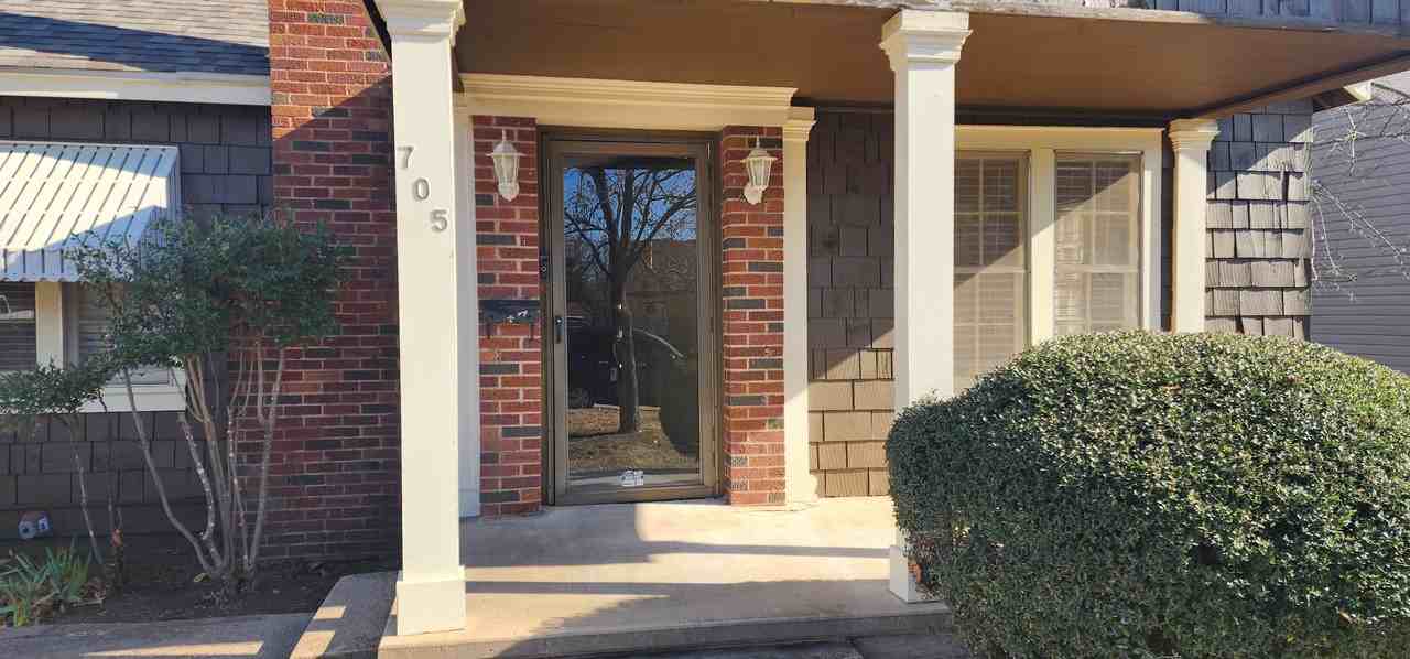 705 Nw 13th St #NA - Photo 2 of 33