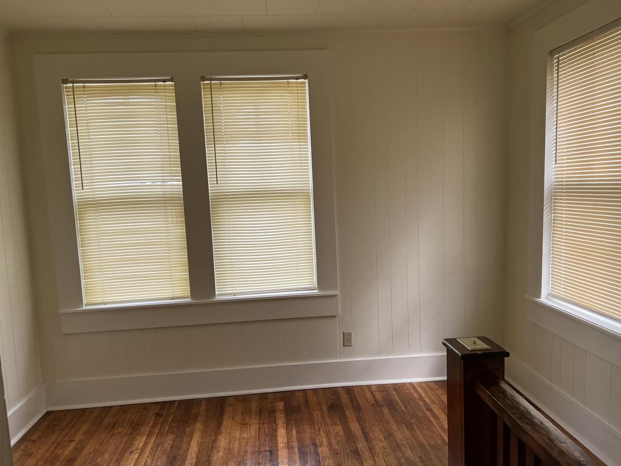 817 6th StreetGarage #2 - Photo 3 of 7