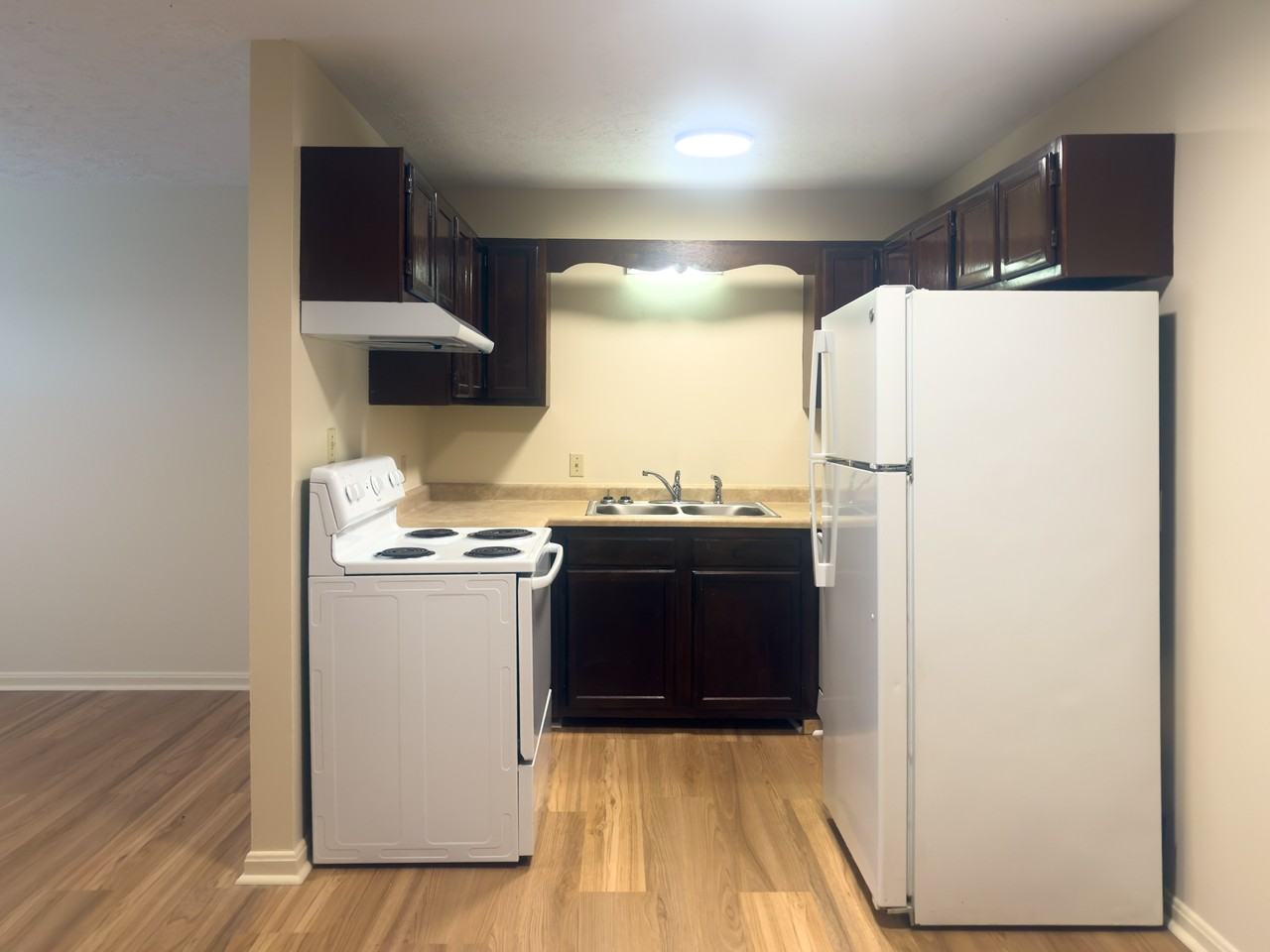 4635 Towne Square Ct #10 - Photo 7 of 13