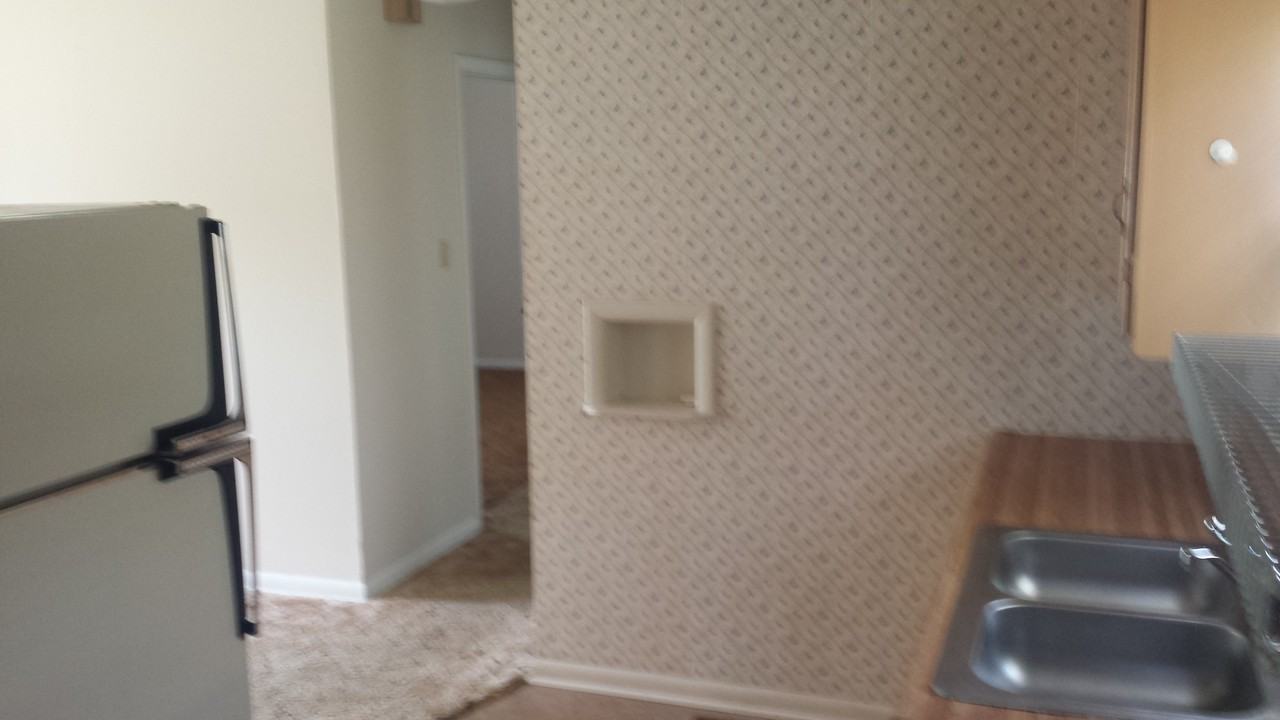 1616 W Ash Ave #1616 - Photo 2 of 14