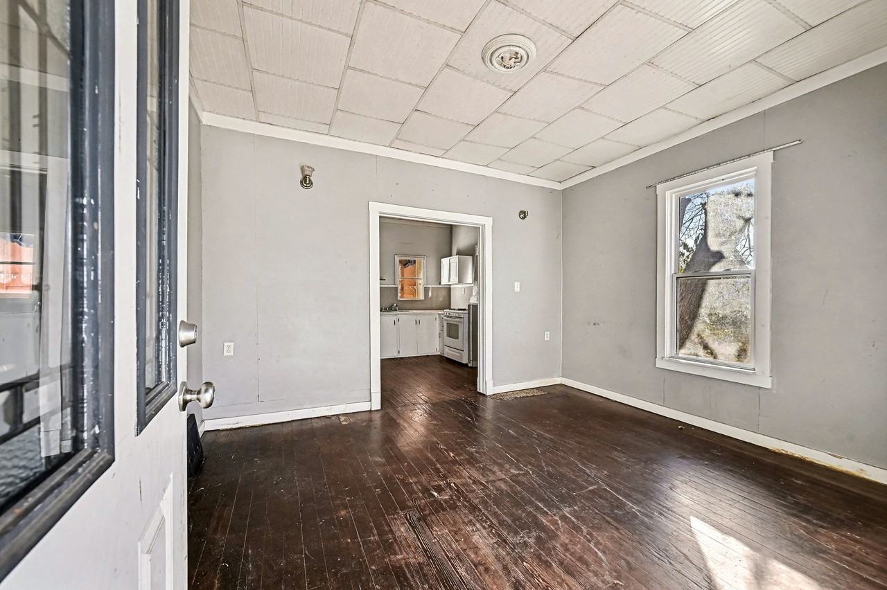 2545 S 13th St #1 - Photo 4 of 22