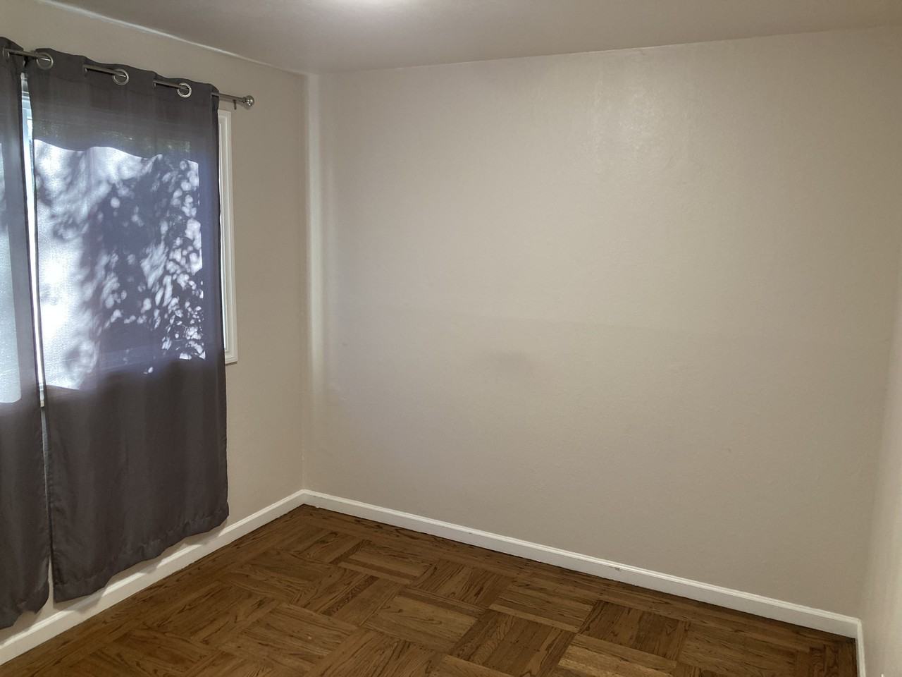 925 Hargus Ave #B - Photo 2 of 6