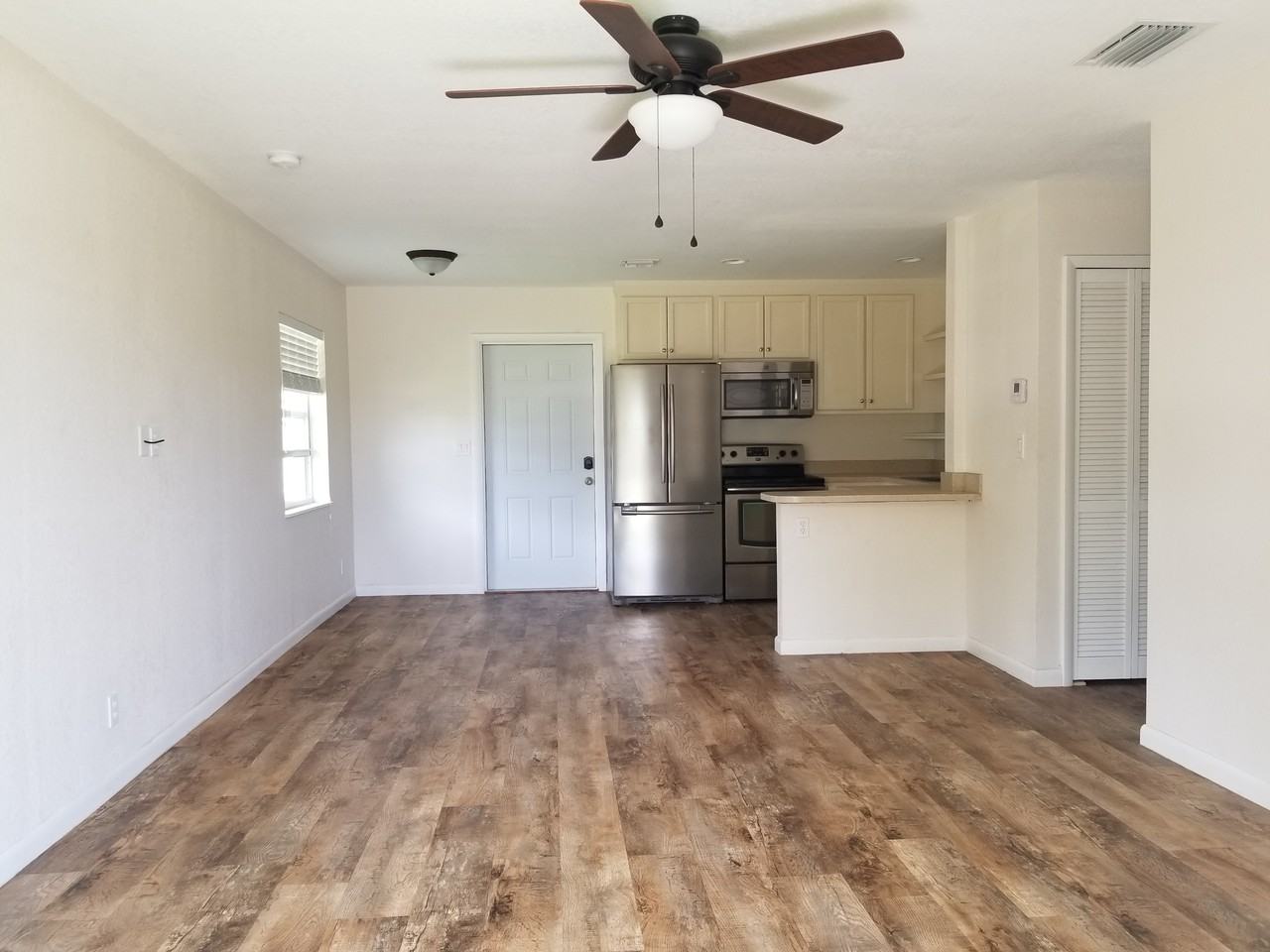 8682 Se Kingsley St #8682 - Photo 2 of 10