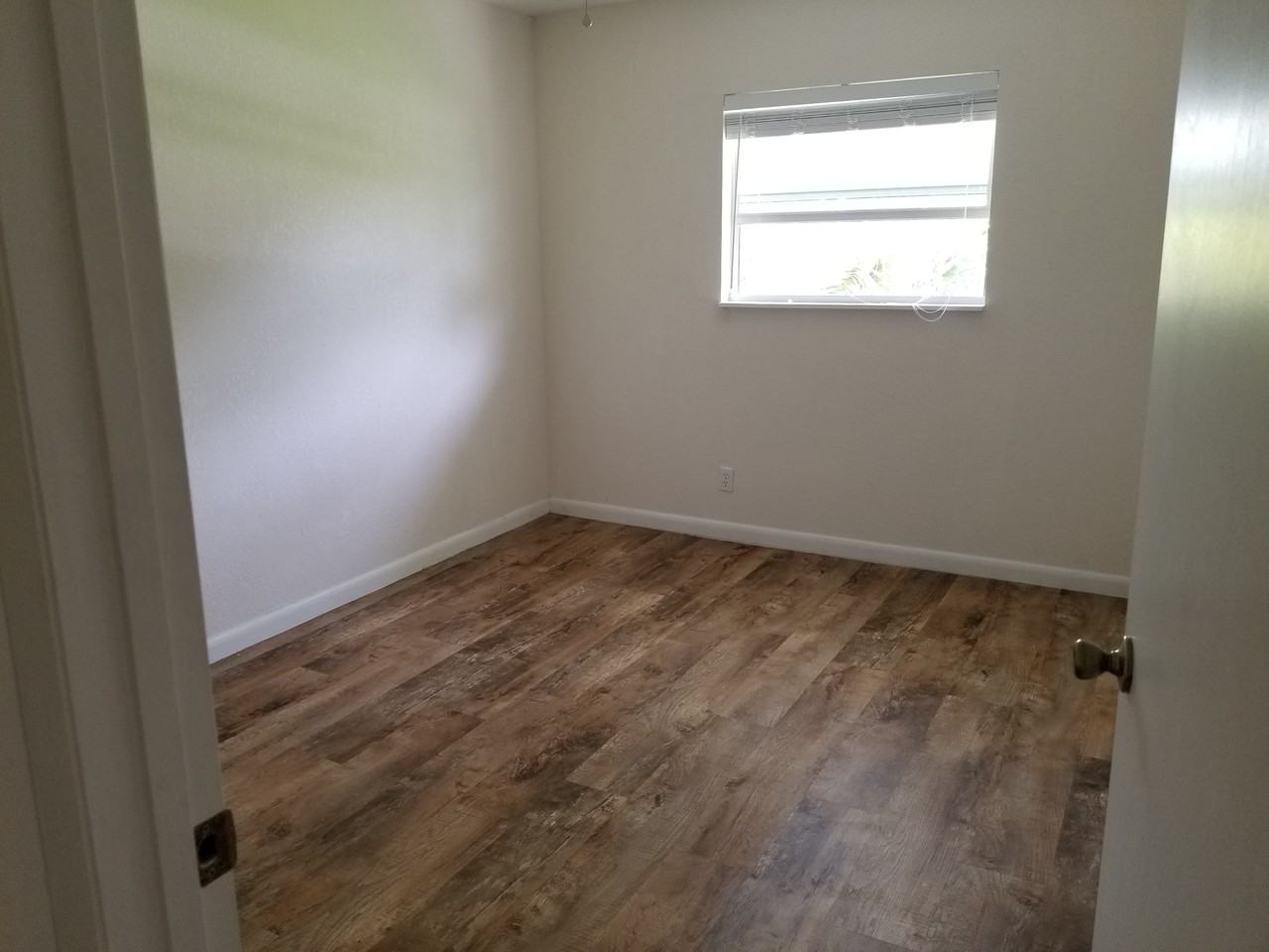 8682 Se Kingsley St #8682 - Photo 5 of 10