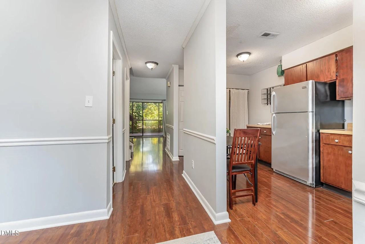 7320 Sandy Creek Dr - Photo 6 of 39