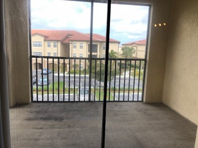 12975 Positano Cir #307 - Photo 4 of 10