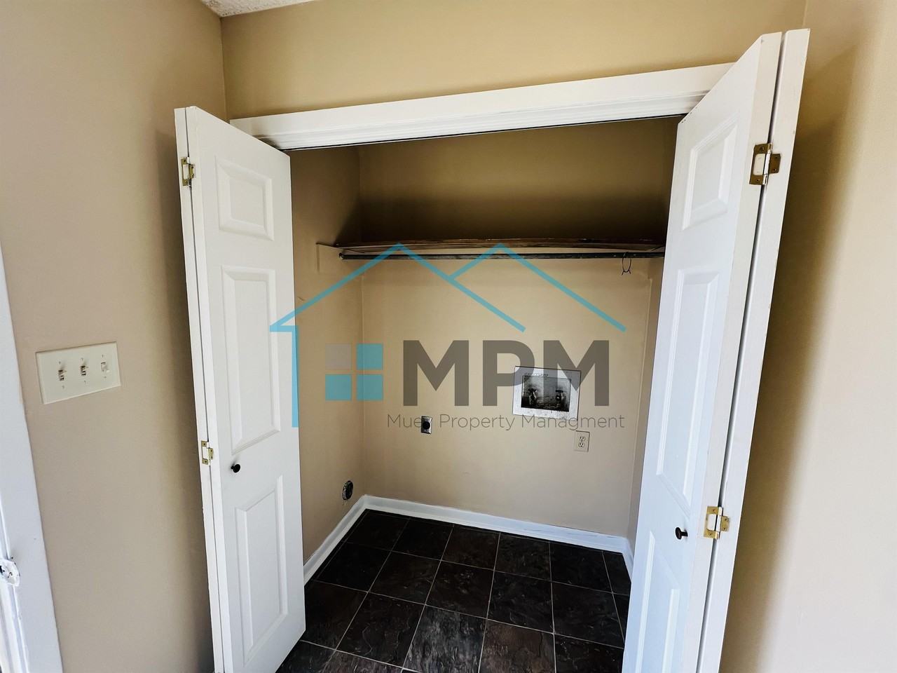 311 Woodale Dr #10 - Photo 7 of 10