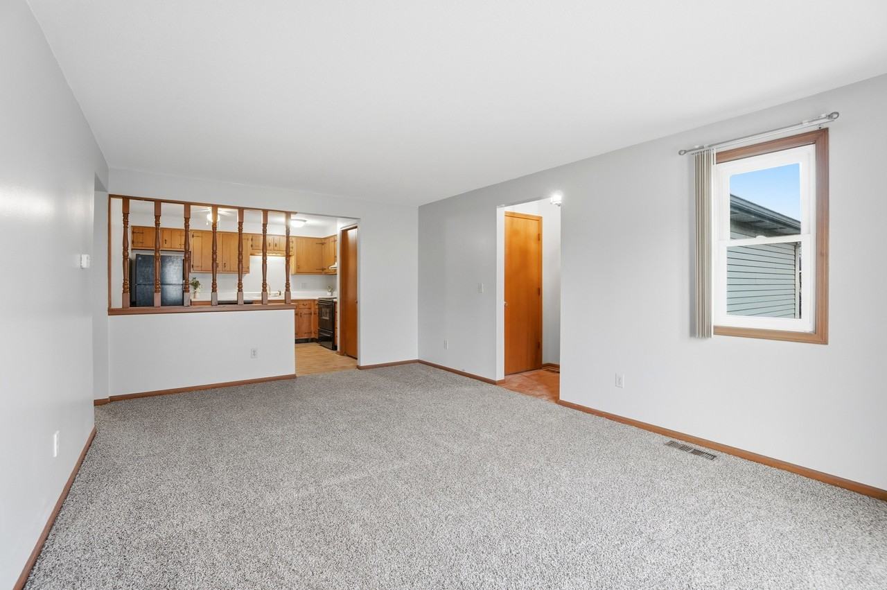 9412 Vista Park Dr #1 - Photo 7 of 47