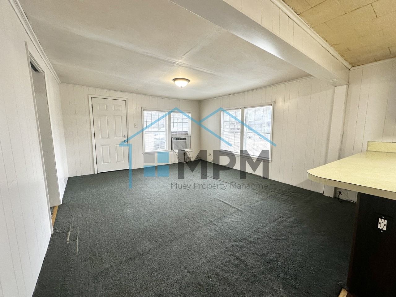 629 E Olive St #1 - Photo 2 of 10