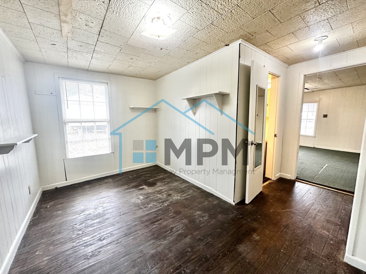 629 E Olive St #1 - Photo 7 of 10