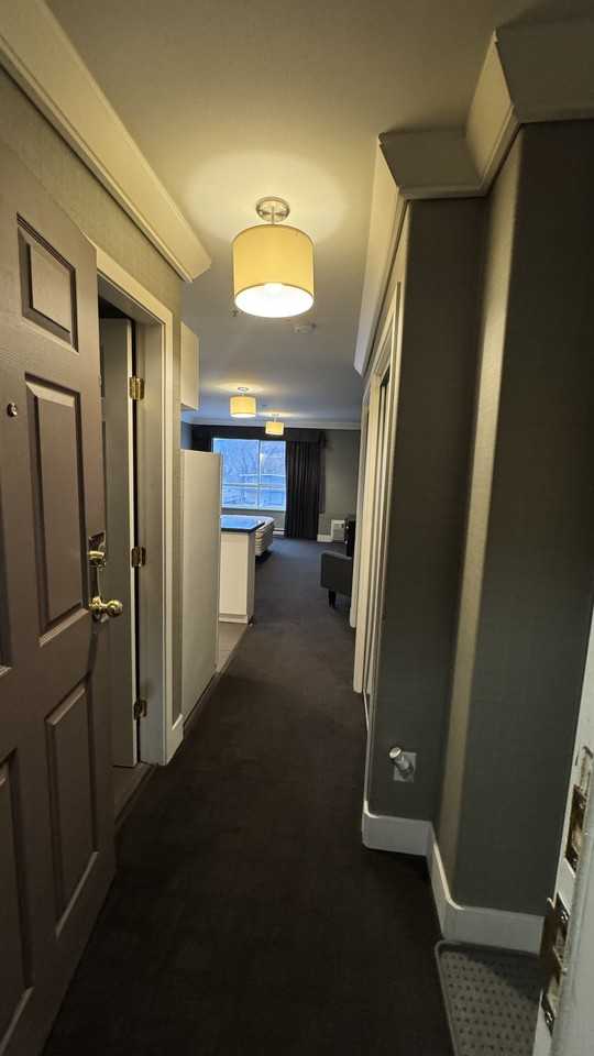 Vernon Apartments - Photo 4 of 6