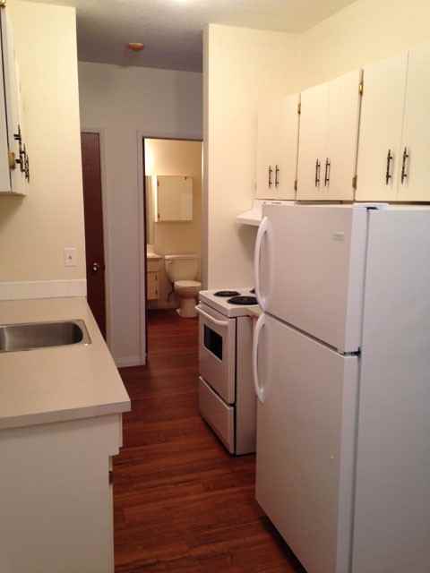 Fairview Manor - Photo 5 of 10