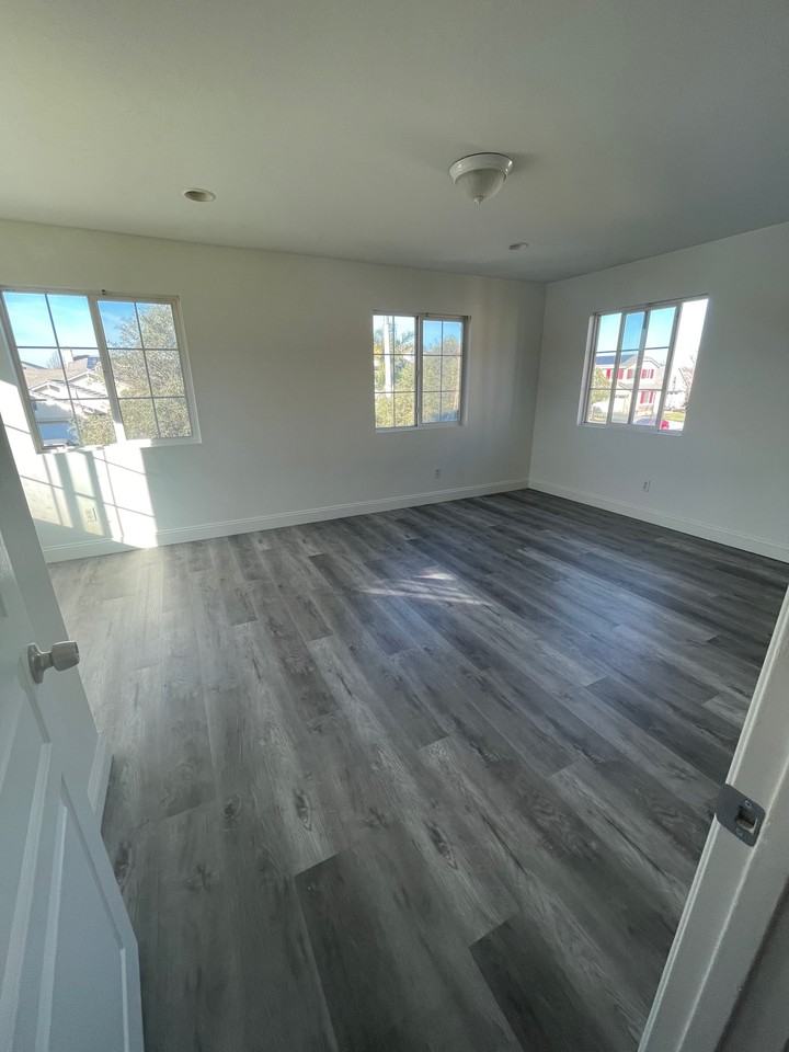 1919 Sugar Maple Ln #1 - Photo 4 of 6