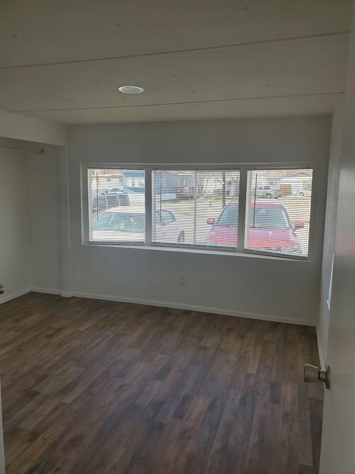 2845 North Ave #19 - Photo 6 of 7