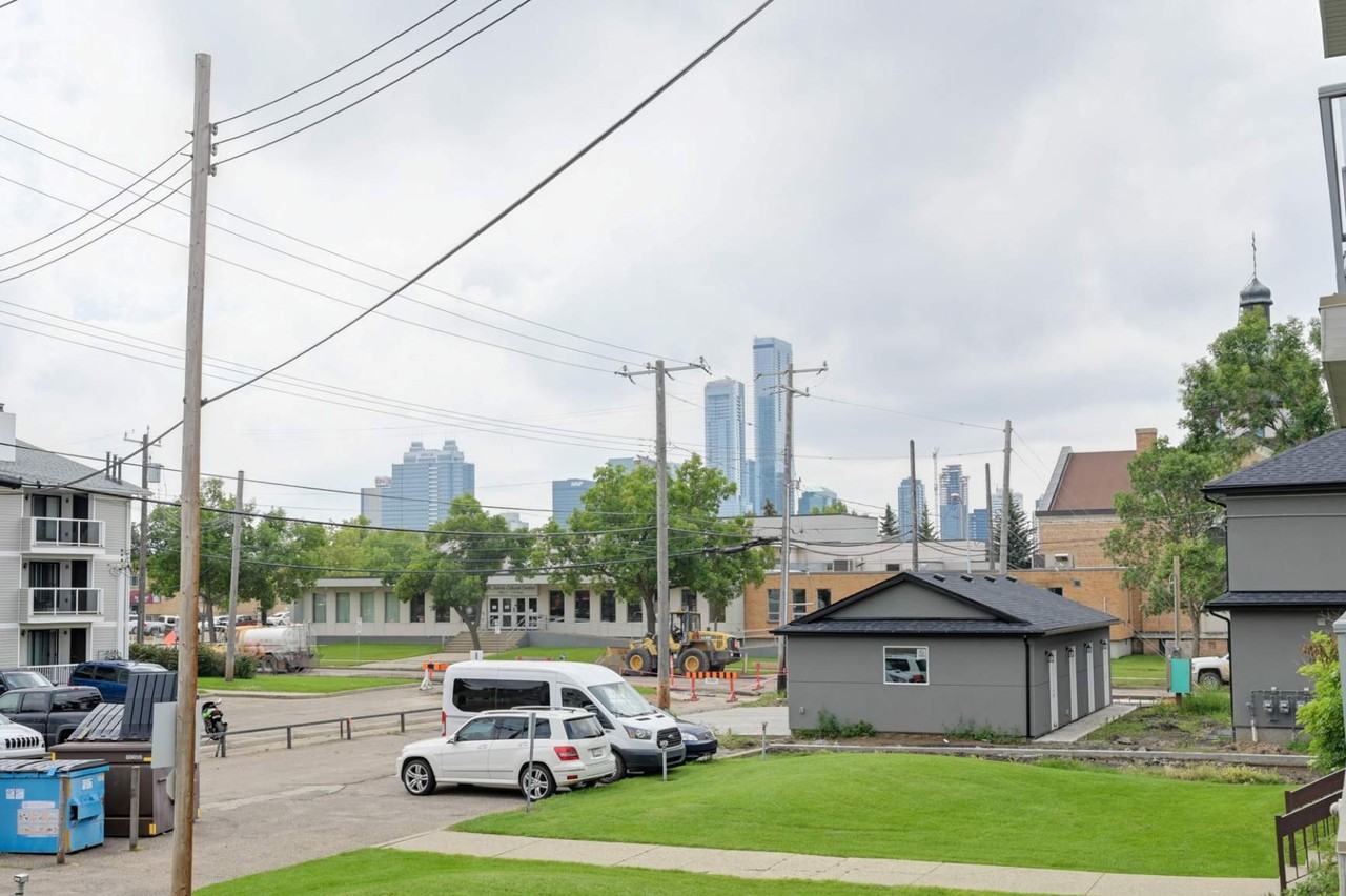 McLeod One - Photo 3 of 12