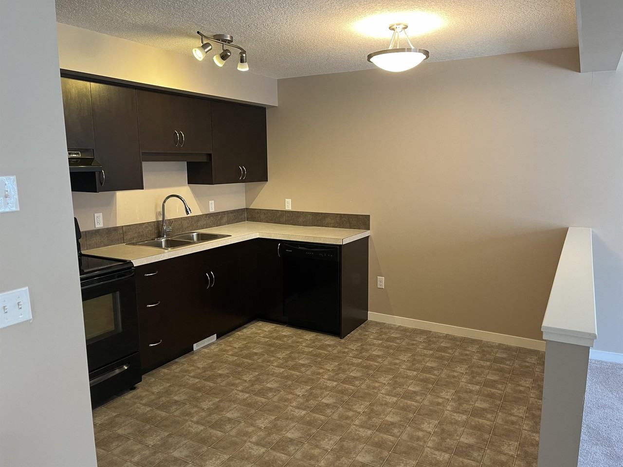 5242 Aerodrome Road - Photo 3 of 31