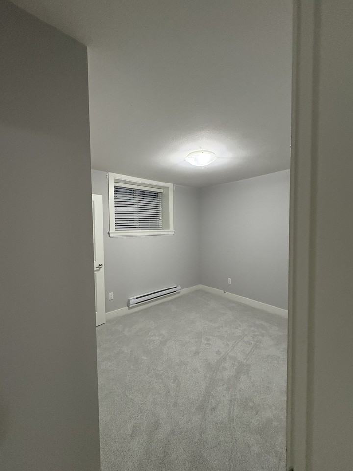 7645 210 Street - Photo 6 of 9