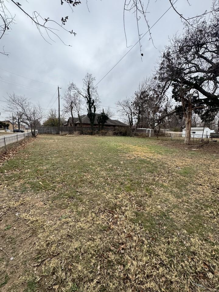 6800 Nw 39th Expy #1 - Photo 4 of 17