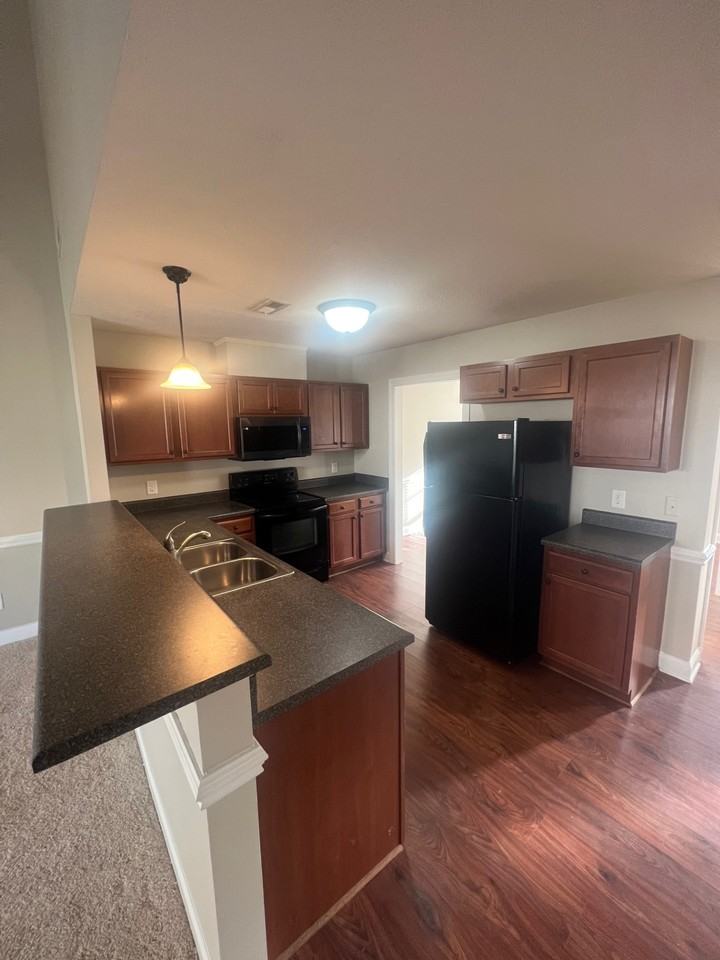 2609 Sawgrass Dr #A - Photo 4 of 30