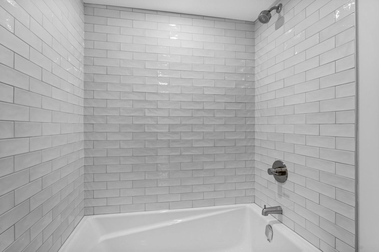 887 Somerset St W #302 - Photo 7 of 14