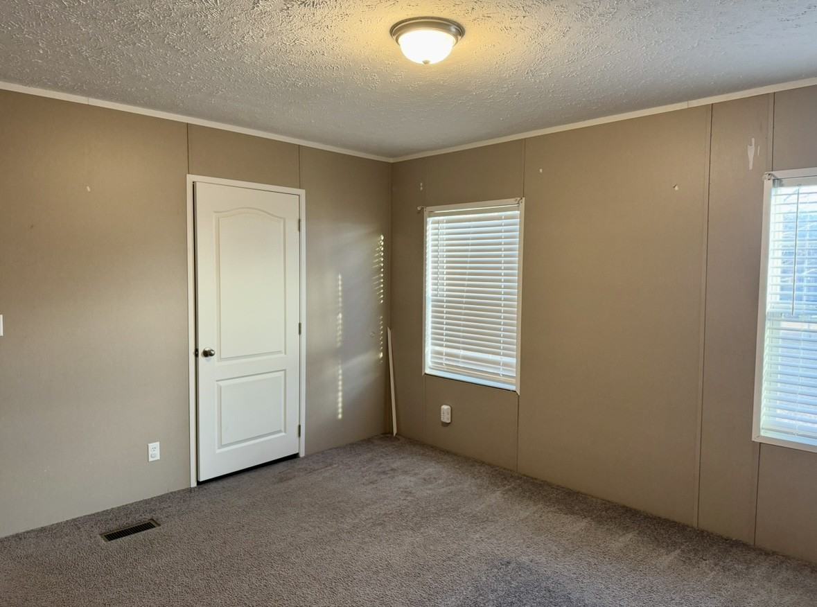 459 Mason Hill Ln #1 - Photo 5 of 18