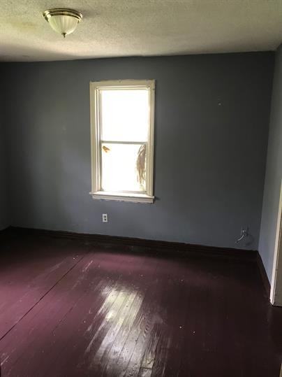 1250 W 27th St #10 - Photo 7 of 16