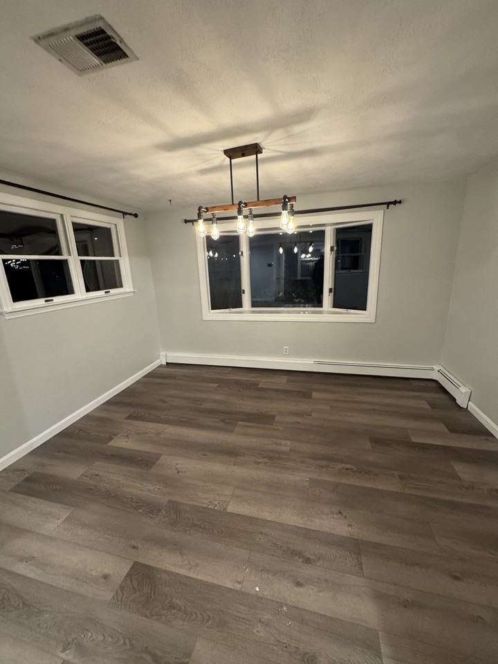 8 Rustlewood Drive #1 - Photo 5 of 17