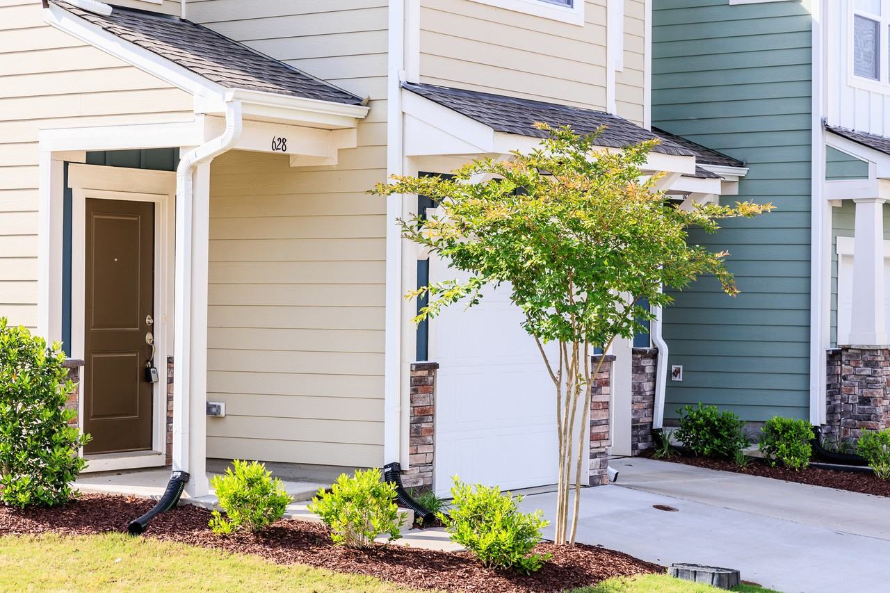 628 Metro Sta #1 - Photo 2 of 37